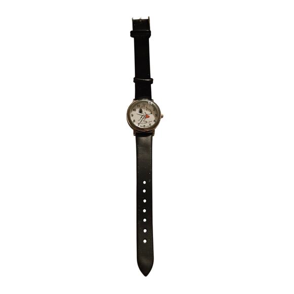 Snoopy NWOT Snoopy With Heart Ladies / Mens Watch - Picture 1 of 6
